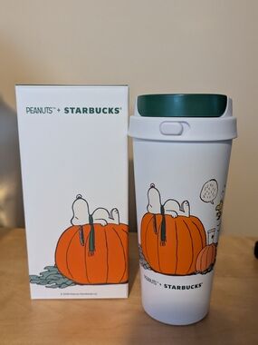 Starbucks Peanuts/ Snoopy The Great PumpkinTumbler brand new
